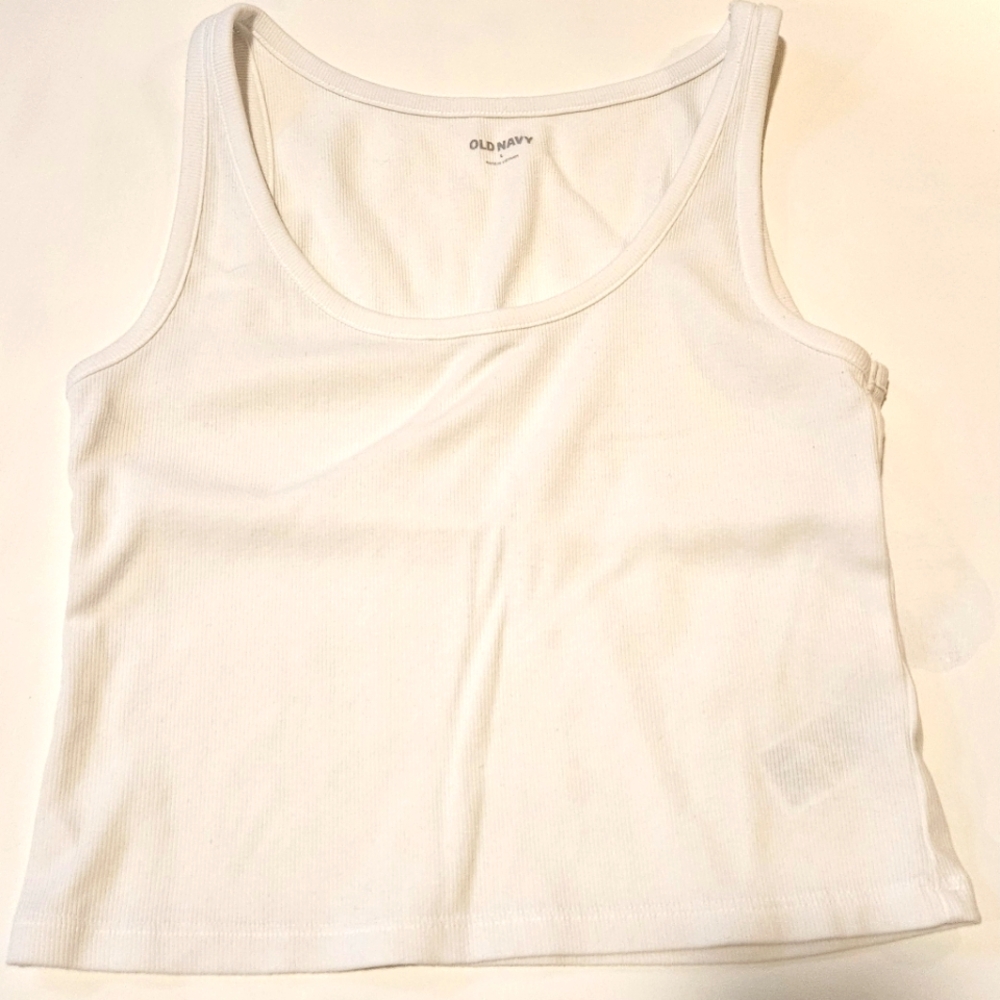 Cropped Old Navy White Tank Top